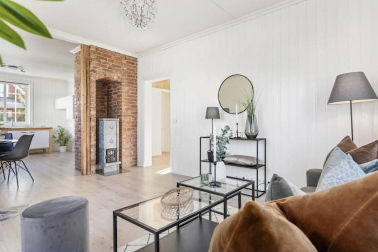 Lys Og Sentral Leilighet Med Terrasse Og Hage Apartman Lillehammer Kültér fotó