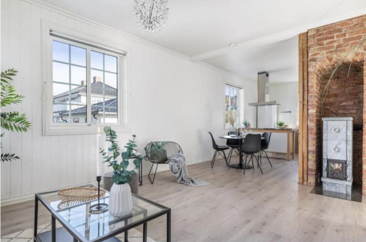 Lys Og Sentral Leilighet Med Terrasse Og Hage Apartman Lillehammer Kültér fotó